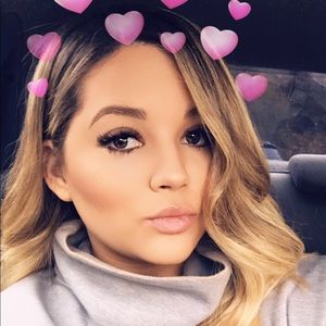 Meet your Posher, Clara